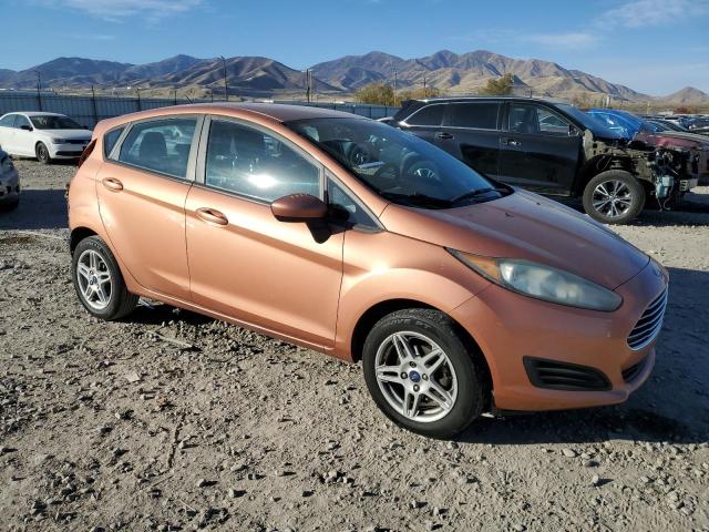 3FADP4EJ5HM110501 - 2017 FORD FIESTA SE ORANGE photo 4