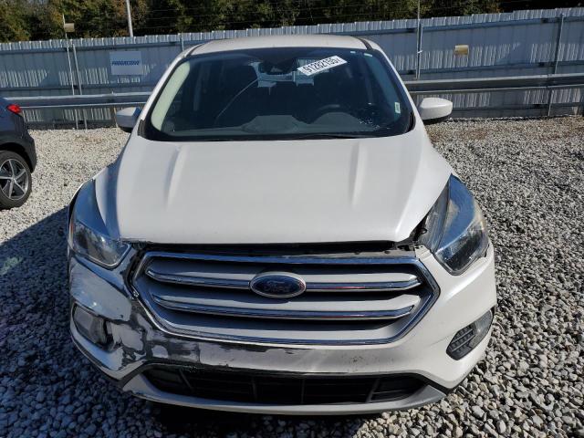 1FMCU0GD9KUB47953 - 2019 FORD ESCAPE SE Weiß Foto 5