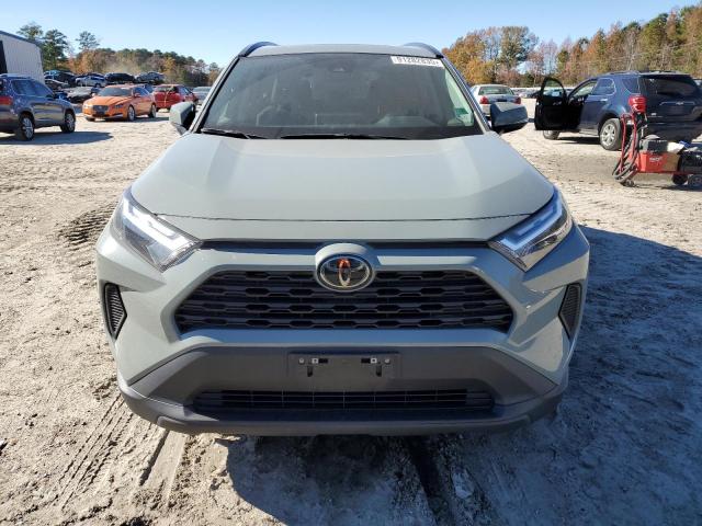 2T3P1RFVXPW338756 - 2023 TOYOTA RAV4 XLE رمادي صورة 5