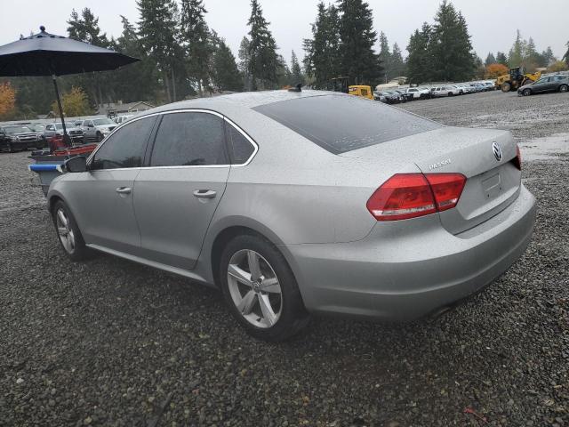 1VWBP7A33DC113058 - 2013 VOLKSWAGEN PASSAT SE SILVER photo 2
