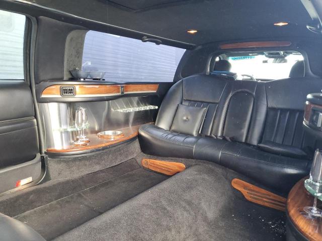 1L1FM81W94Y650496 - 2004 LINCOLN TOWN CAR EXECUTIVE Siyah fotoğraf 10