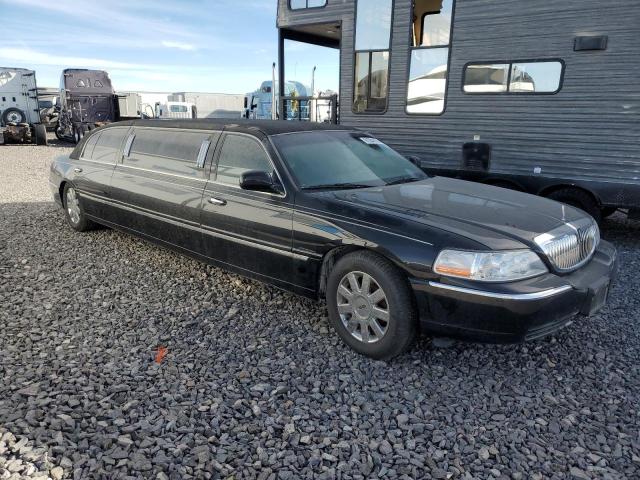 1L1FM81W94Y650496 - 2004 LINCOLN TOWN CAR EXECUTIVE Siyah fotoğraf 4