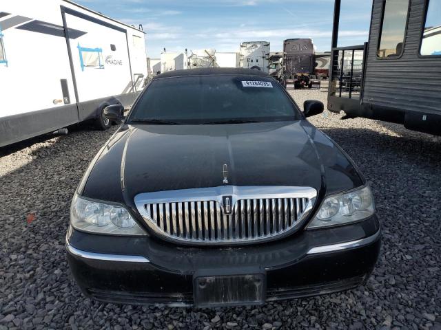 1L1FM81W94Y650496 - 2004 LINCOLN TOWN CAR EXECUTIVE Siyah fotoğraf 5