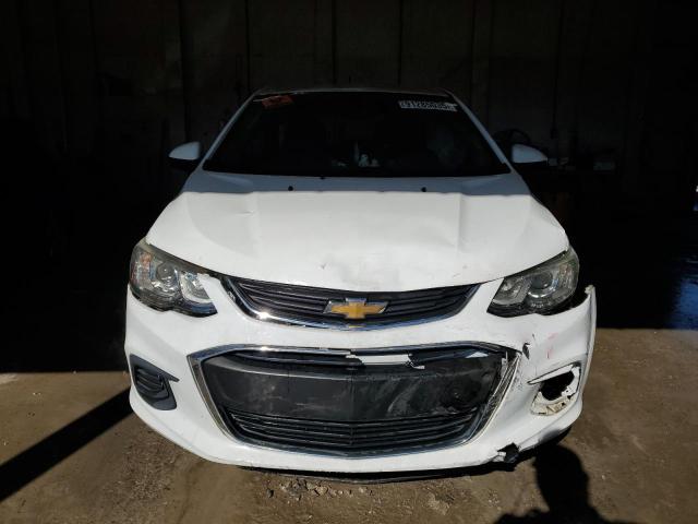 1G1JG6SH8H4159030 - 2017 CHEVROLET SONIC თეთრი ფოტო 5