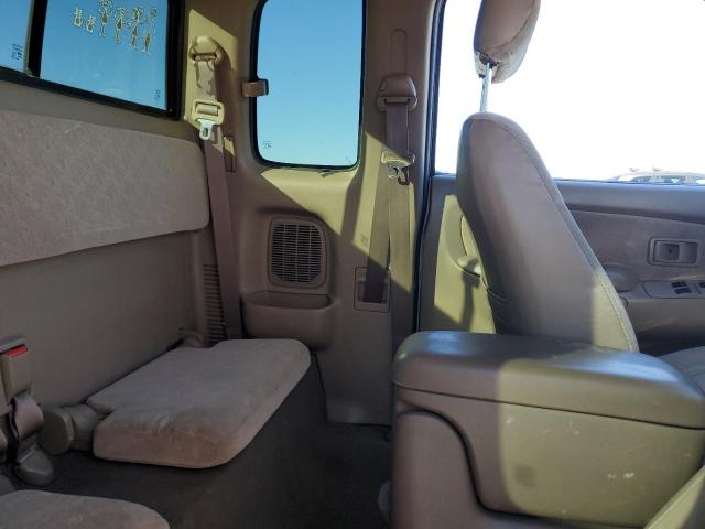 5TEWN72N82Z074296 - 2002 TOYOTA TACOMA XTRACAB WHITE photo 10