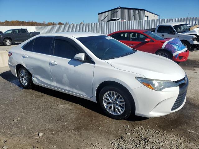 4T1BF1FK3GU200777 - 2016 TOYOTA CAMRY LE WHITE photo 4