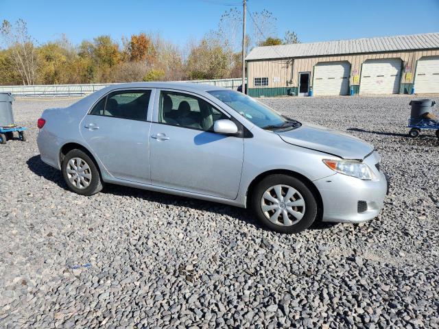 JTDBL40E499045874 - 2009 TOYOTA COROLLA BASE Silber Foto 4