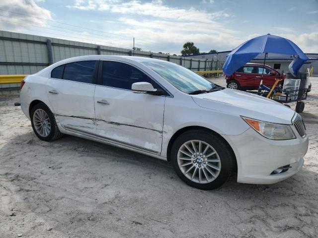 1G4GC5E3XDF196582 - 2013 BUICK LACROSSE WHITE photo 4
