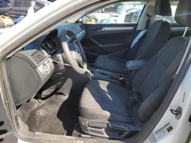 1VWAT7A34HC086269 - 2017 VOLKSWAGEN PASSAT S WHITE photo 7