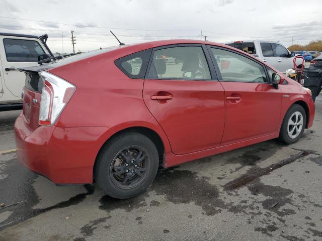 JTDKN3DU6D0338159 - 2013 TOYOTA PRIUS წითელი ფოტო 3