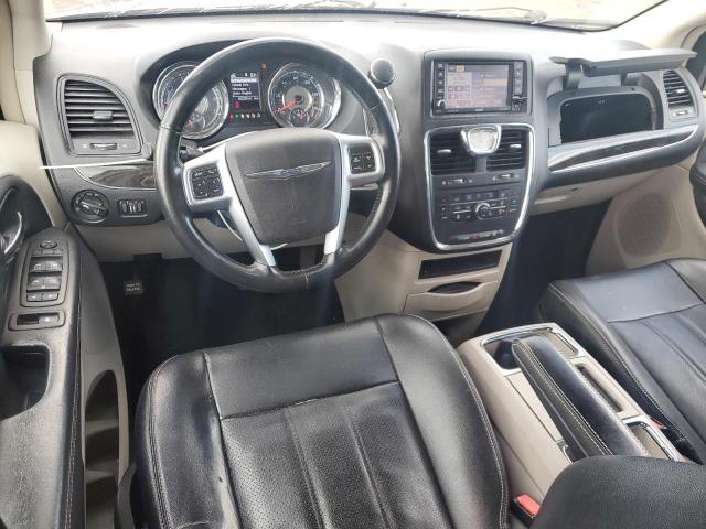 2C4RC1CG1DR616282 - 2013 CHRYSLER TOWN & COU TOURING L SILVER photo 8