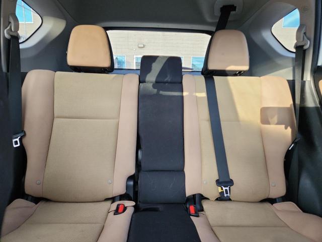 2T3RFREV3HW593780 - 2017 TOYOTA RAV4 XLE WHITE photo 10