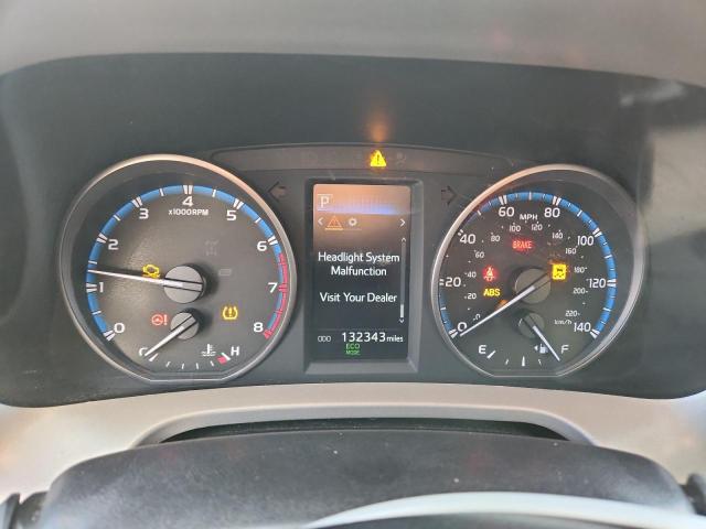 2T3RFREV3HW593780 - 2017 TOYOTA RAV4 XLE WHITE photo 9