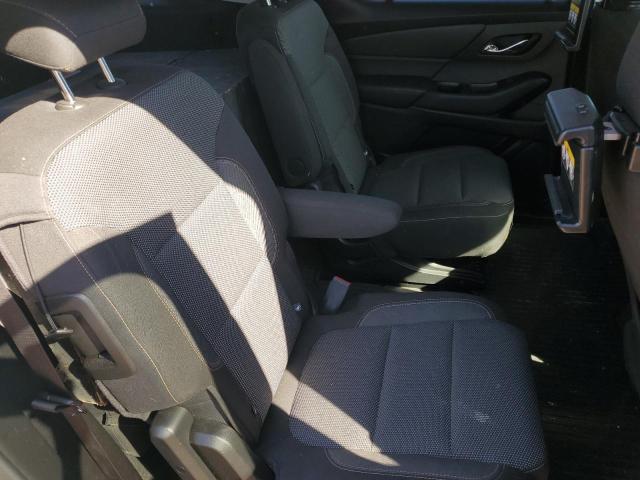 1GNERGKW5JJ104850 - 2018 CHEVROLET TRAVERSE LT WHITE photo 11