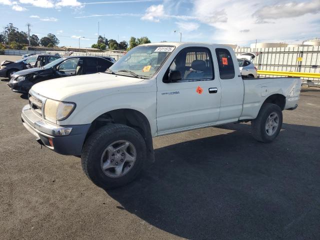 1998 TOYOTA TACOMA XTRACAB PRERUNNER, 