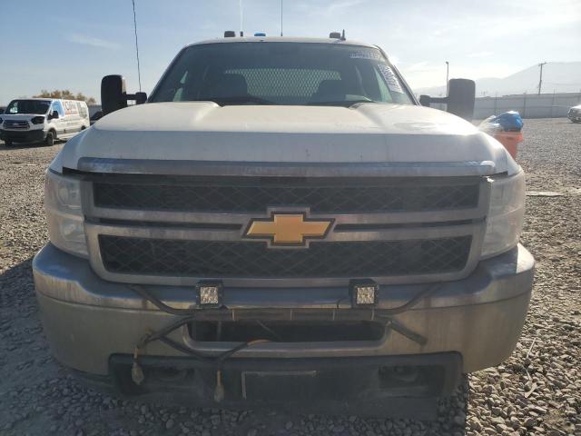 1GC4KZC80BF102741 - 2011 CHEVROLET SILVERADO K3500 WHITE photo 5