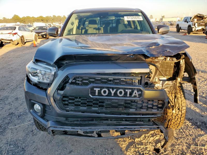 3TMAZ5CN7NM178216 - 2022 TOYOTA TACOMA DOUBLE CAB ნაცრისფერი ფოტო 5