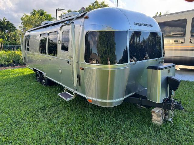 1STJFYM2XJJ541356 - 2018 AIRSTREAM INTERL28RB SILVER photo 4