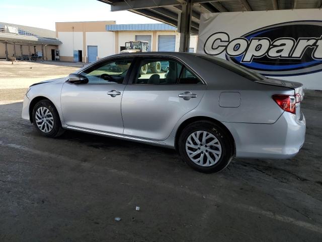 4T4BF1FK1CR249282 - 2012 TOYOTA CAMRY BASE 银色 照片 2