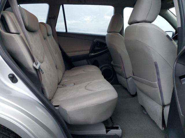 2T3BF4DVXAW032732 - 2010 TOYOTA RAV4 银色 照片 11