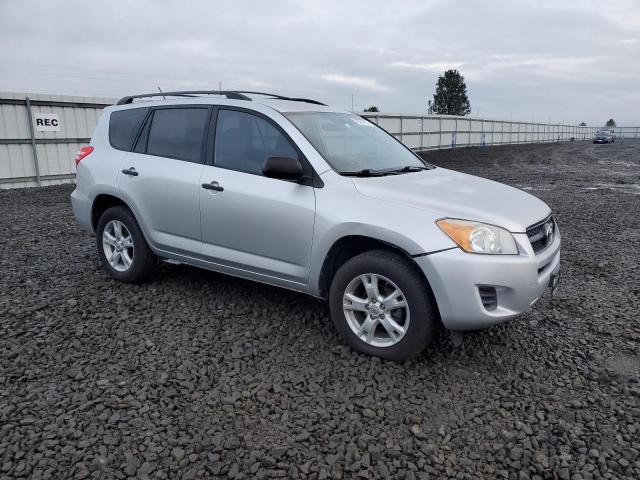 2T3BF4DVXAW032732 - 2010 TOYOTA RAV4 银色 照片 4