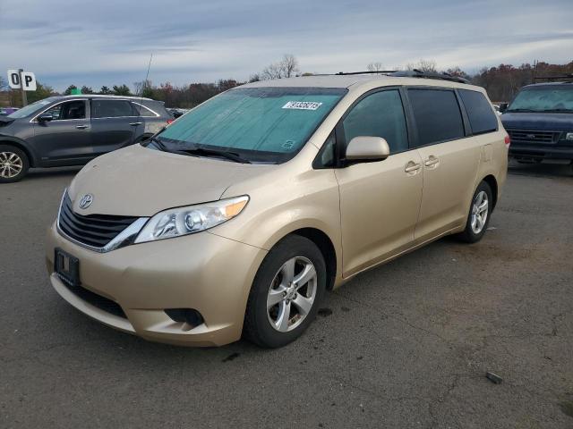 2012 TOYOTA SIENNA LE, 