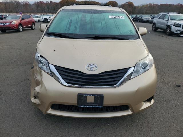 5TDKK3DC4CS243627 - 2012 TOYOTA SIENNA LE GOLD photo 5