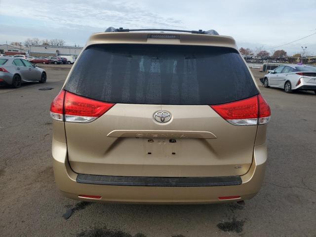 5TDKK3DC4CS243627 - 2012 TOYOTA SIENNA LE GOLD photo 6