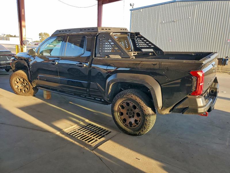 3TYLC5LN4ST030969 - 2025 TOYOTA TACOMA DOUBLE CAB BLACK photo 2