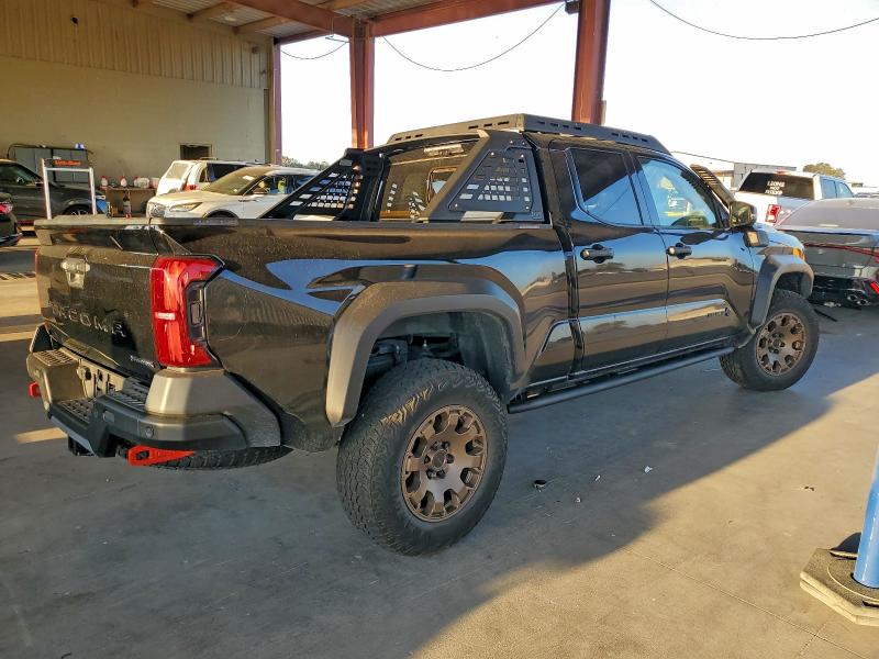 3TYLC5LN4ST030969 - 2025 TOYOTA TACOMA DOUBLE CAB BLACK photo 3
