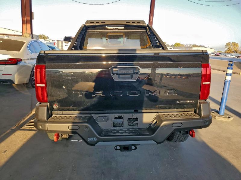 3TYLC5LN4ST030969 - 2025 TOYOTA TACOMA DOUBLE CAB BLACK photo 6