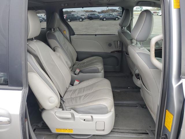 5TDDK3DC8ES075308 - 2014 TOYOTA SIENNA XLE 银色 照片 11