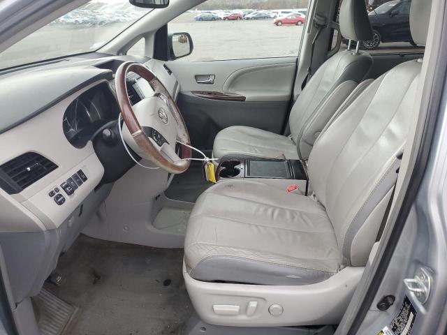 5TDDK3DC8ES075308 - 2014 TOYOTA SIENNA XLE 银色 照片 7