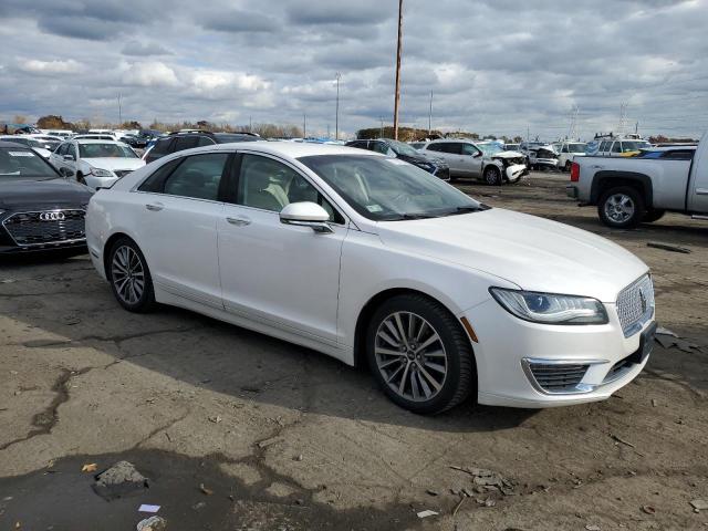 3LN6L5B92LR620214 - 2020 LINCOLN MKZ WHITE photo 4