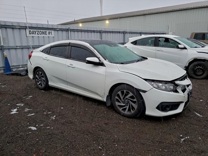 2HGFC2F89HH019097 - 2017 HONDA CIVIC EX WHITE photo 4