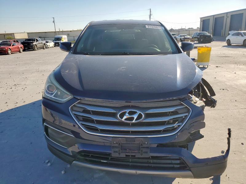 5XYZT3LB2JG505367 - 2018 HYUNDAI SANTA FE S BLUE photo 5