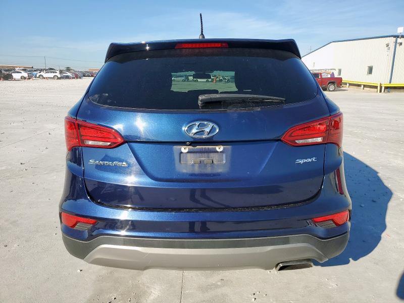5XYZT3LB2JG505367 - 2018 HYUNDAI SANTA FE S BLUE photo 6