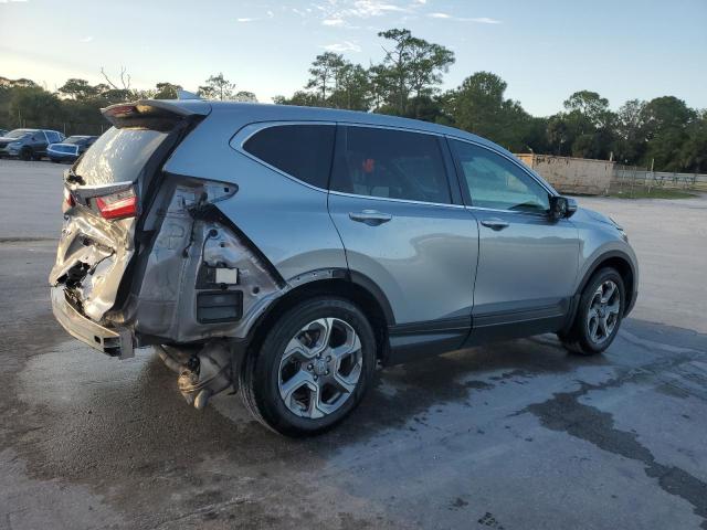 2HKRW1H54JH509380 - 2018 HONDA CR-V EX SILVER photo 3