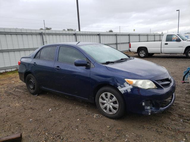 5YFBU4EE2DP218865 - 2013 TOYOTA COROLLA BASE Синій фото 4