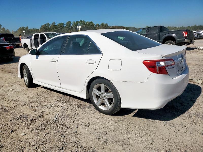 4T1BF1FK2DU259931 - 2013 TOYOTA CAMRY L WHITE photo 2