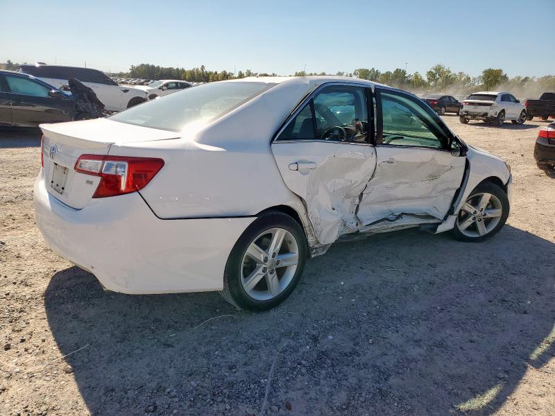 4T1BF1FK2DU259931 - 2013 TOYOTA CAMRY L WHITE photo 3