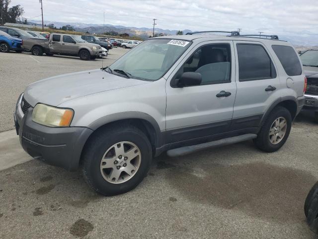 2004 FORD ESCAPE XLT, 