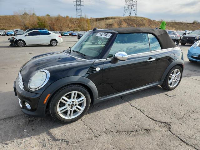 2011 MINI COOPER, 