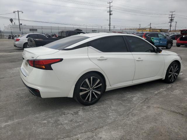 1N4BL4CV7KC210116 - 2019 NISSAN ALTIMA SR Белый фото 3