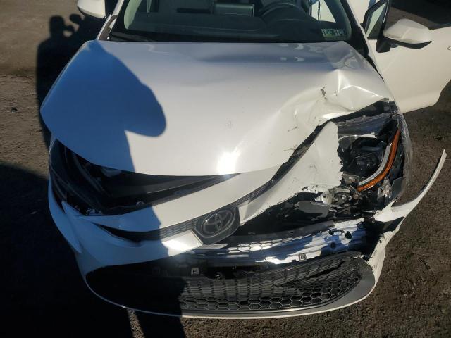 5YFEPRAE7LP146728 - 2020 TOYOTA COROLLA LE WHITE photo 11