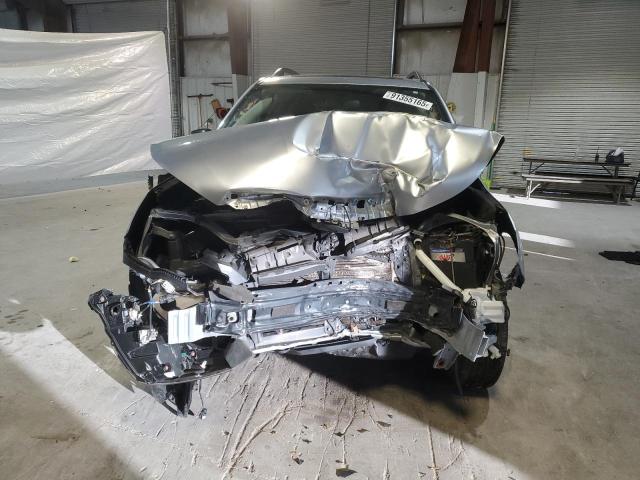 JF2SJAEC6JH502255 - 2018 SUBARU FORESTER 2.5I PREMIUM Серый фото 5