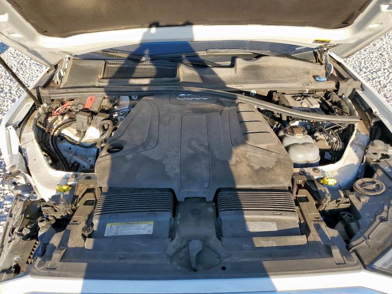 WA1LJBF75MD012227 - 2021 AUDI Q7 PREMIUM PLUS Білий фото 12