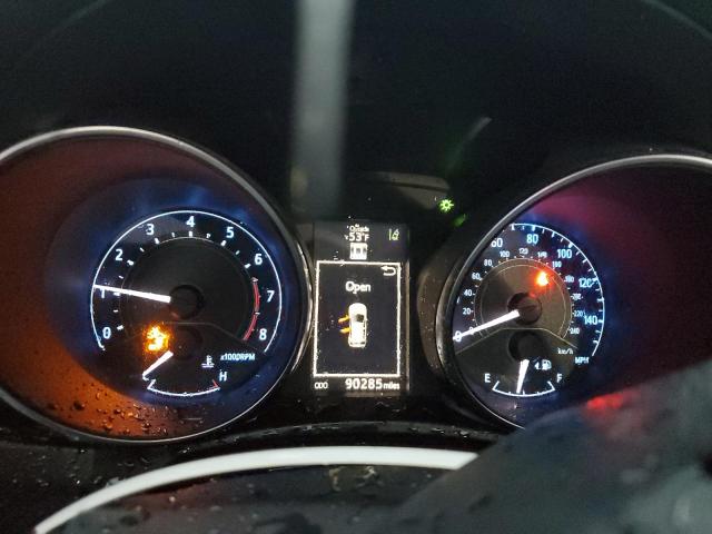 JTNKARJE7JJ564398 - 2018 TOYOTA COROLLA IM WHITE photo 9