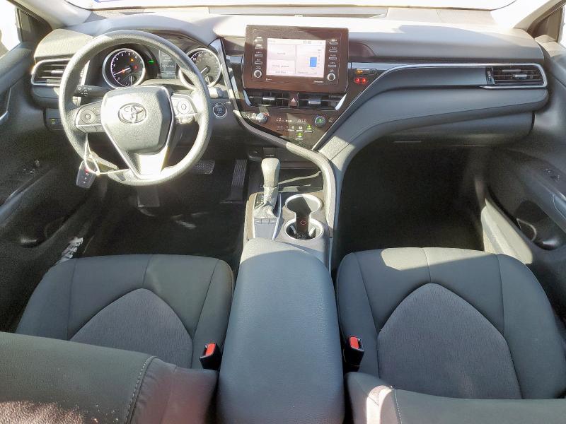 4T1R11AK8NU718921 - 2022 TOYOTA CAMRY LE BLACK photo 8