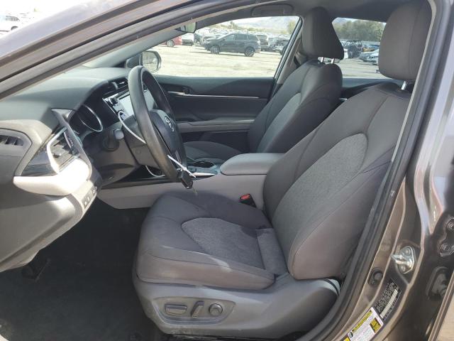 4T1B11HK3JU625726 - 2018 TOYOTA CAMRY L GRAY photo 7